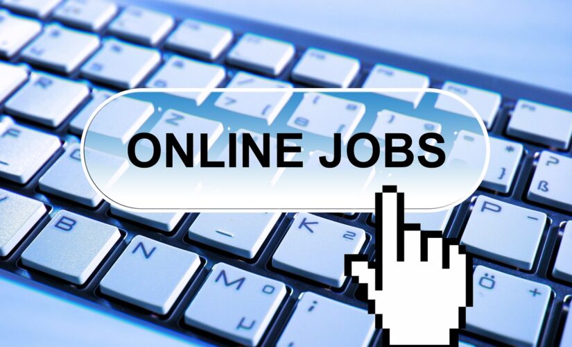 Über 600 Stellenangebote im Monat Juli Online